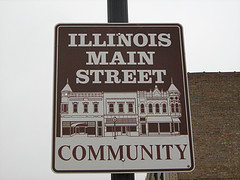 Illinois main community street